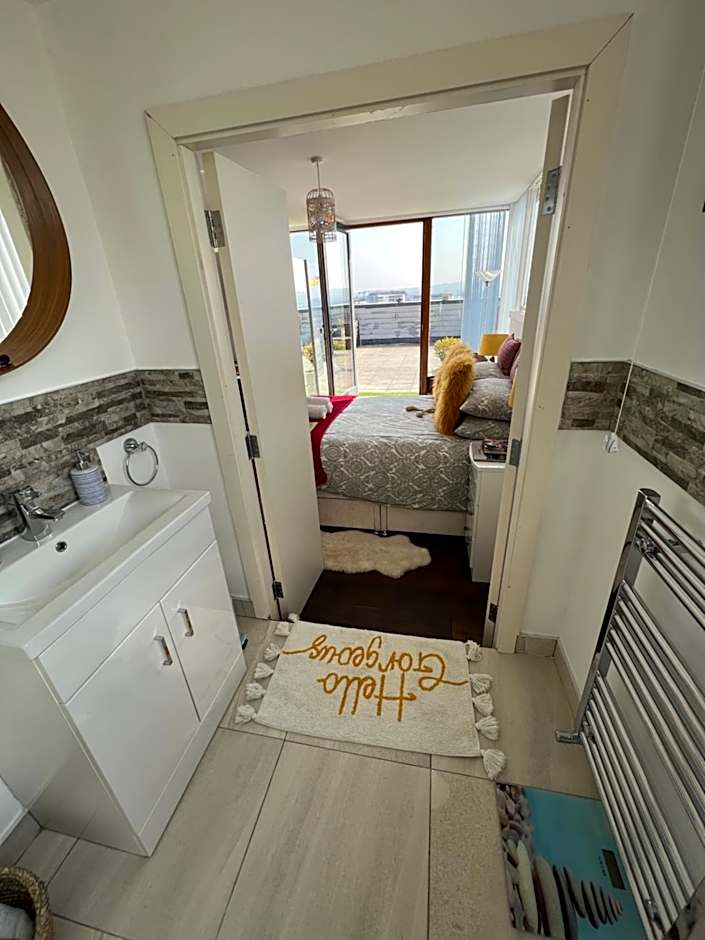 James Clow Bed & Breakfast