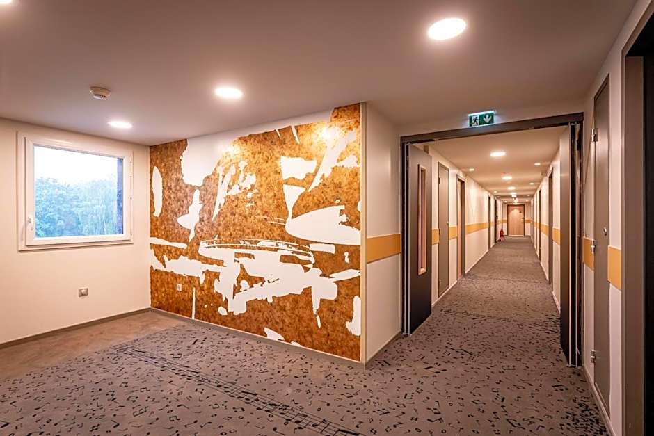 ibis Styles Valenciennes Petite Foret