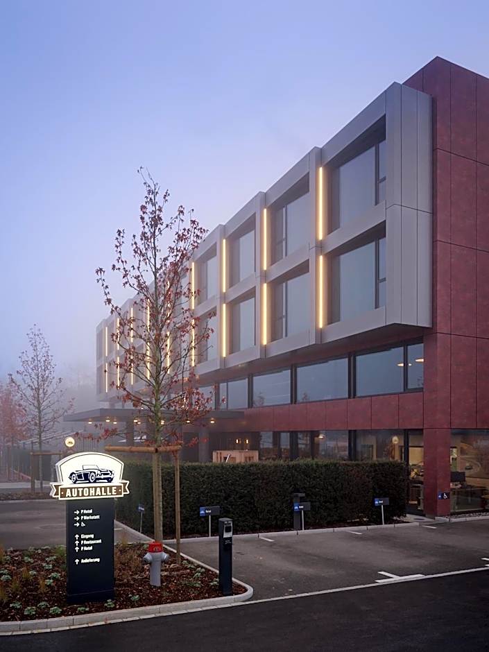 Autohalle Hotel