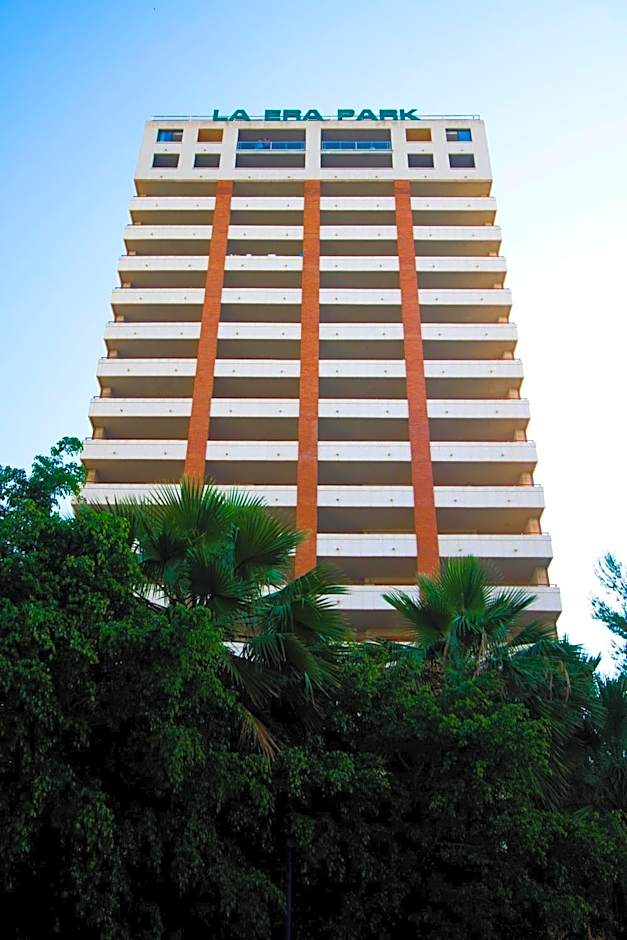 Apartamentos La Era Park