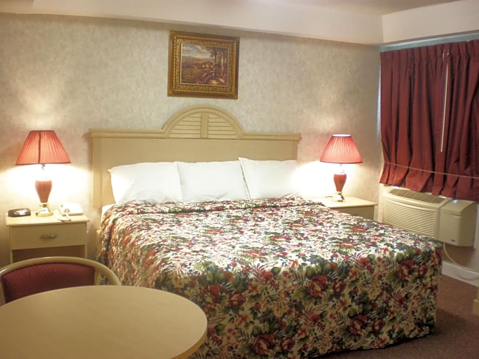 Red Carpet Inn & Suites Hammonton NJ Route-30E