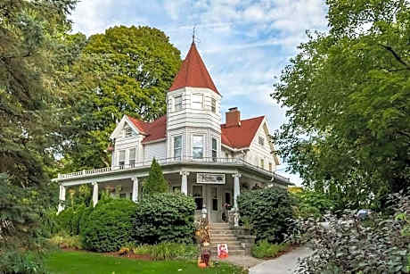 Kingsley House Bed & Breakfast - Full Home