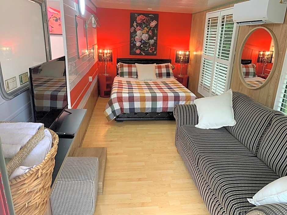 Mornington Peninsula Retro Caravans