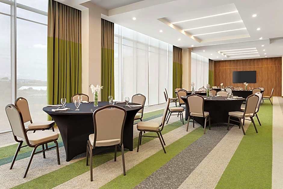Hilton Garden Inn San Jose Airport City Mall