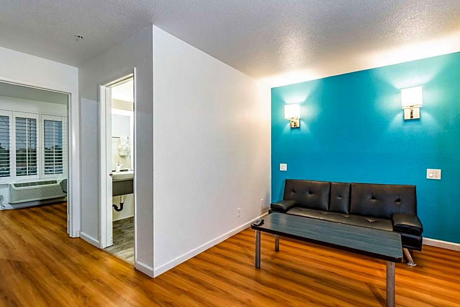 Motel 6-Fountain Valley, CA - Huntington Beach Area