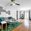 Beverly Hills Stylish & Central 1 BR Apt + Parking