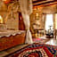 Maccan Cave Hotel