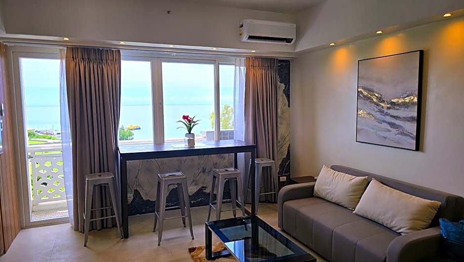 La Mirada Residences