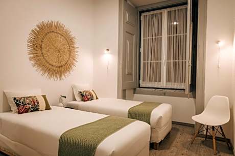 Quadruple Room with Private Bathroom