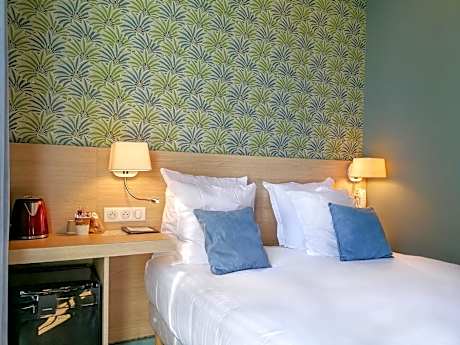 Small Economic Double Room 30 ft² - Courtyard View