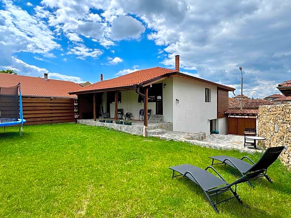 Петропавловската Къща