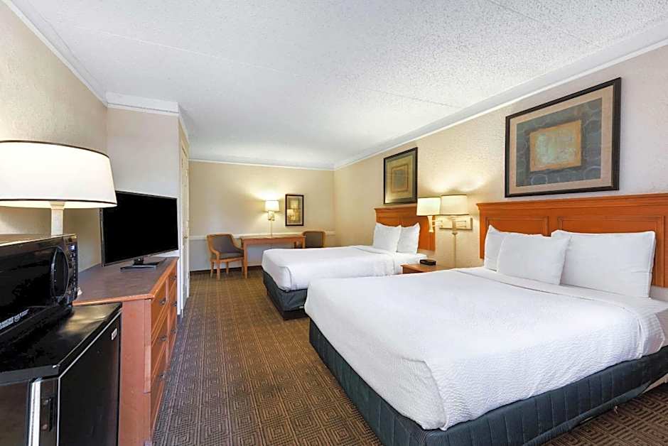 La Quinta Inn & Suites by Wyndham Bossier City