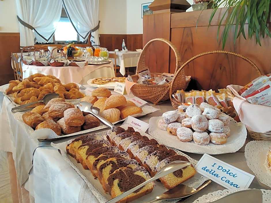 Hotel Garnì Miramonti