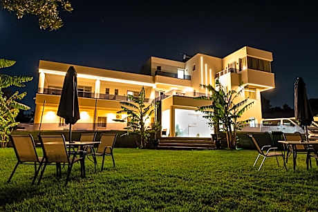 Airscape Hotel Free Shuttle From And To Athen's Airport