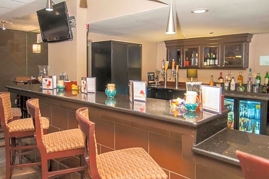 Holiday Inn Hotel & Suites Slidell