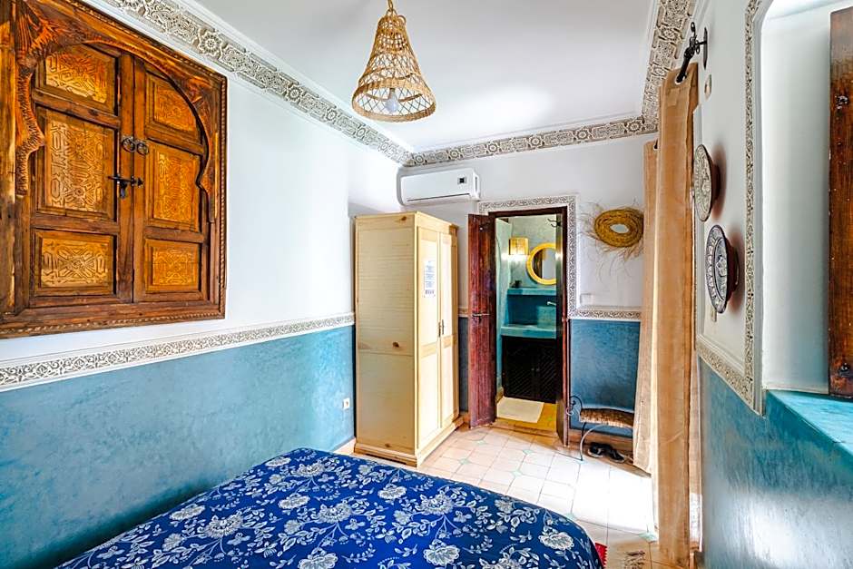 Riad Davina