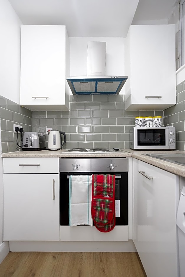 KIRKSTALL SERVICED APARTMENTS LEEDS