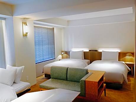 Deluxe Triple Room