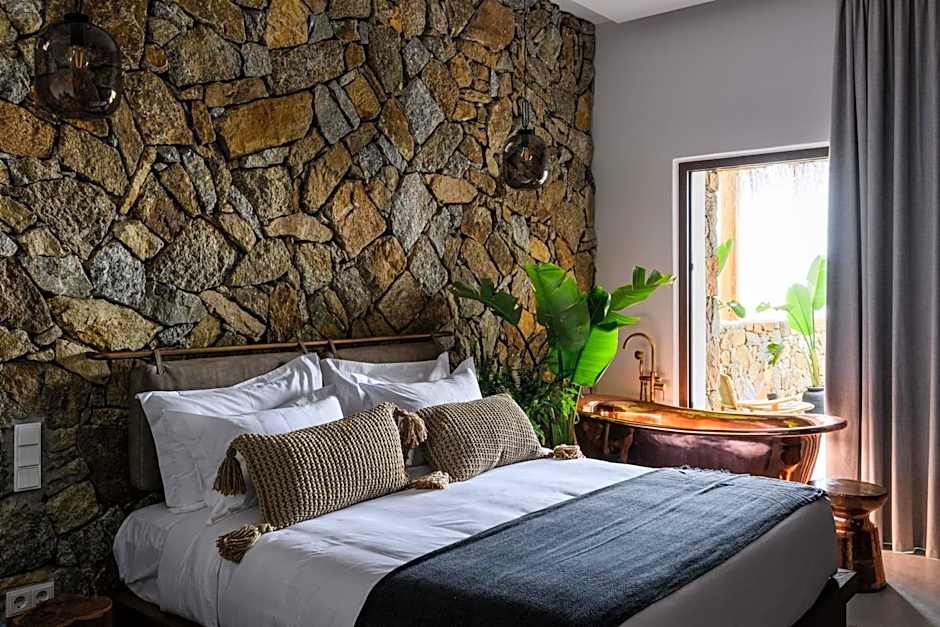 Charisma Hotel and Wellness Club