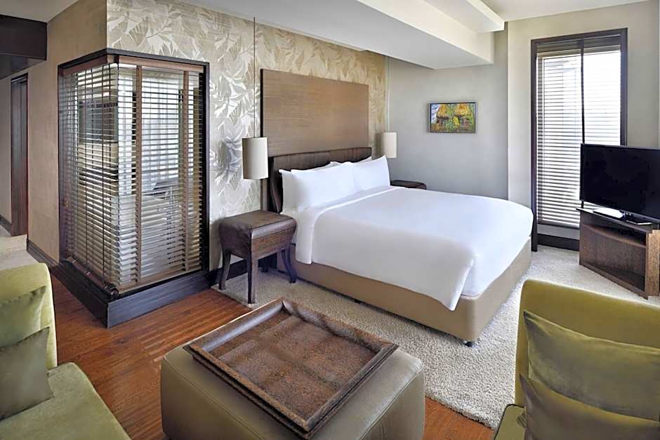 Sankara Nairobi, Autograph Collection