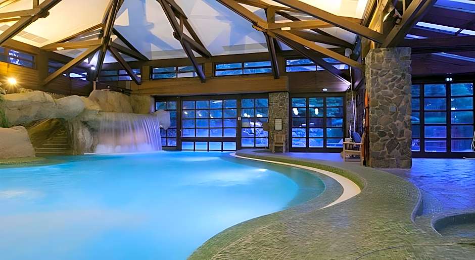 Disney's Sequoia Lodge®