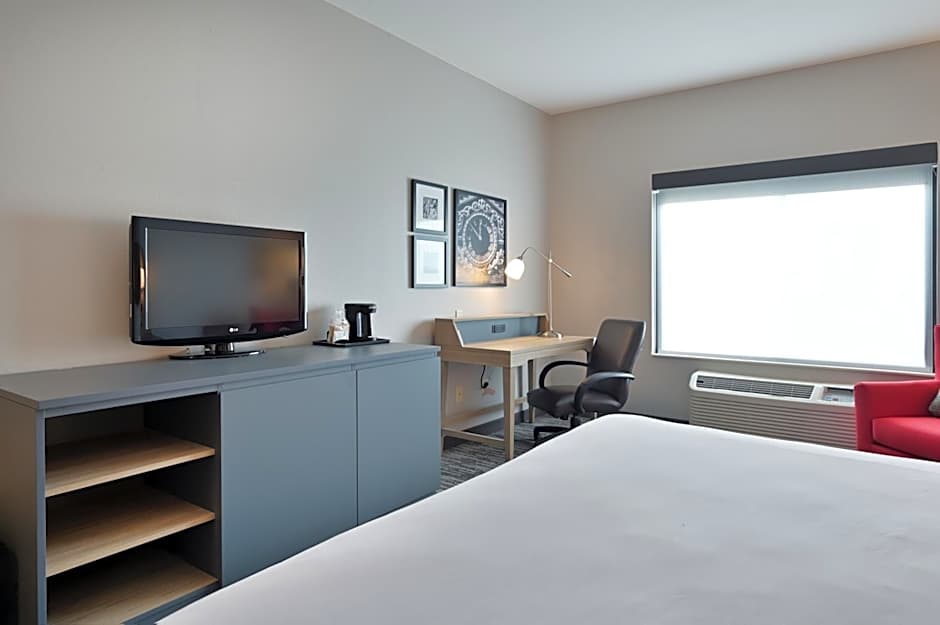 Country Inn & Suites by Radisson, Bloomington-Normal Airport, IL