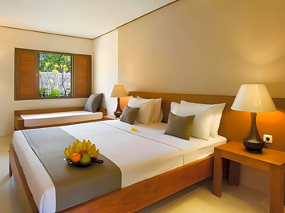 Nyiur Indah Beach Hotel