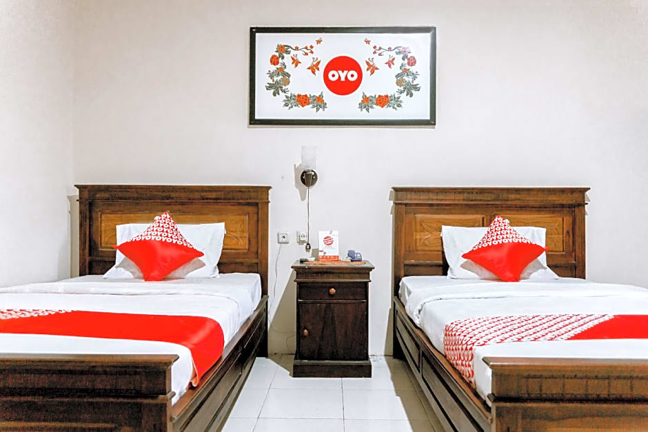 OYO 1069 Hotel New Rajawali