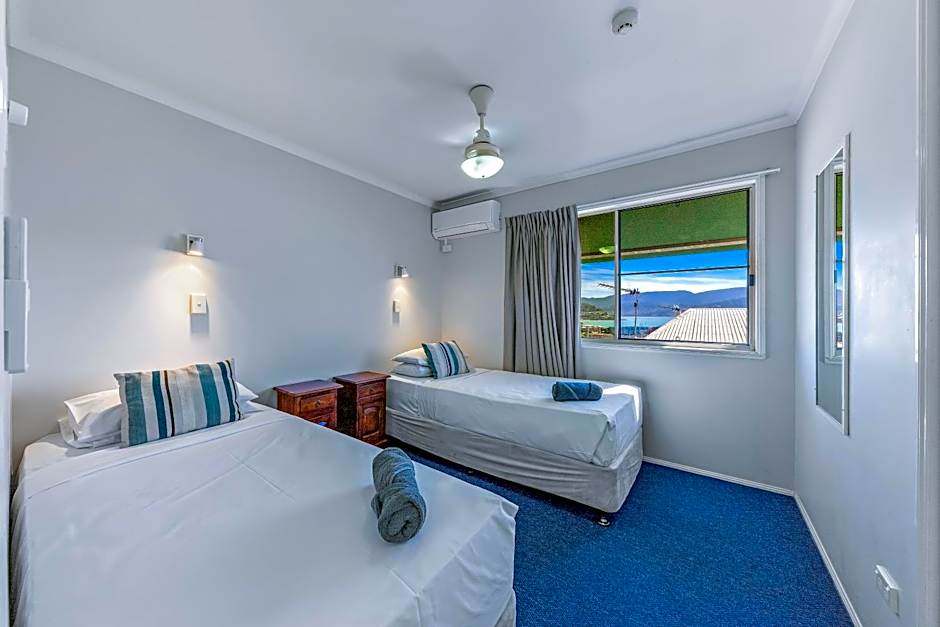 Airlie Apartments