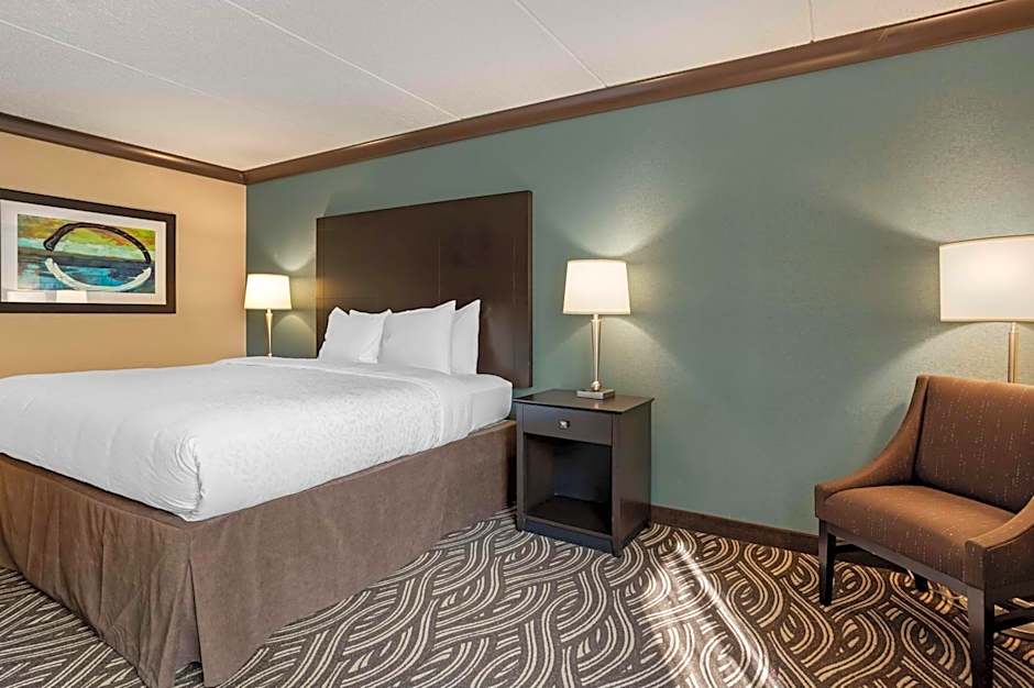 Best Western Plus Kingston Hotel And Conference Center