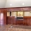Comfort Inn & Suites Cincinnati Eastgate