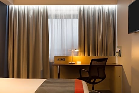 Standard Room with Free Hot Breakfast