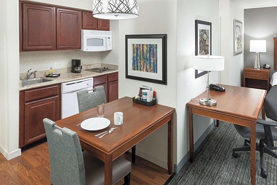 Homewood Suites By Hilton El Paso Airport