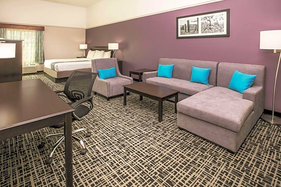 La Quinta Inn & Suites by Wyndham Brownwood