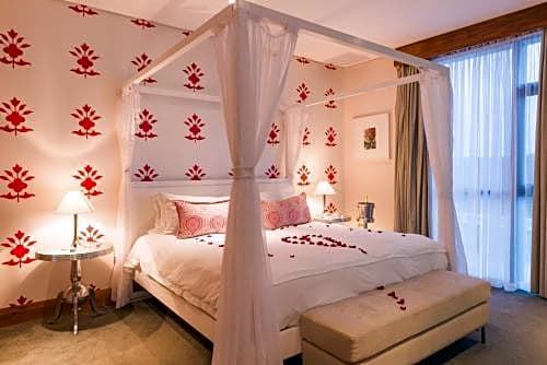 The Square Boutique Hotel by Misty Blue Hotels