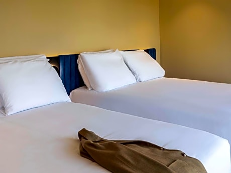 Superior Room with Two Double Beds