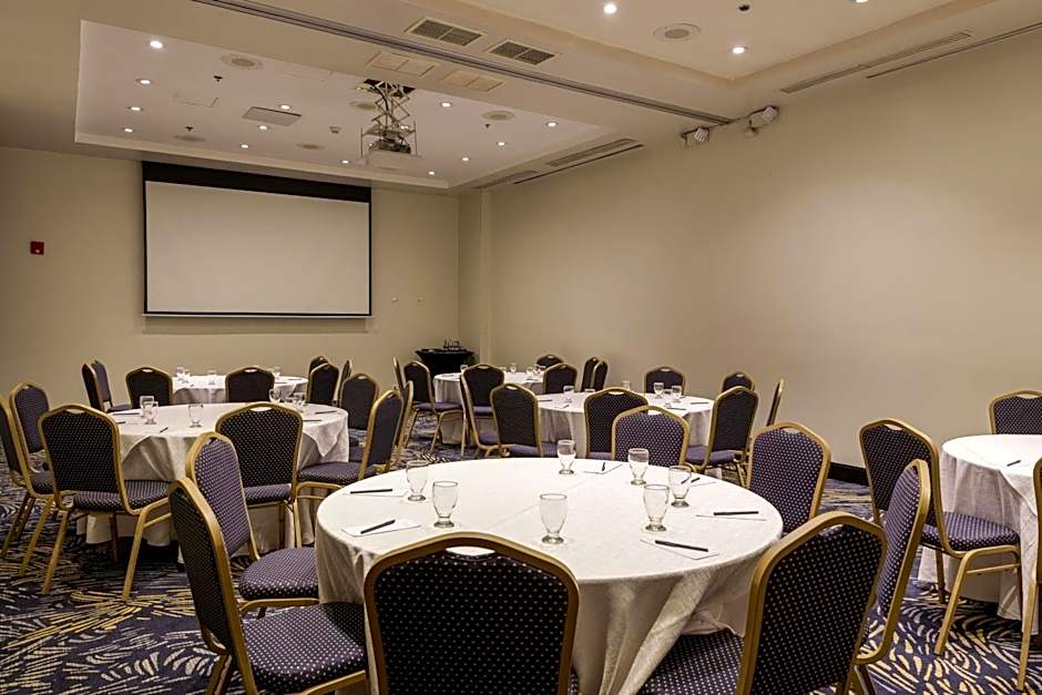 Courtyard by Marriott Panama Multiplaza Mall