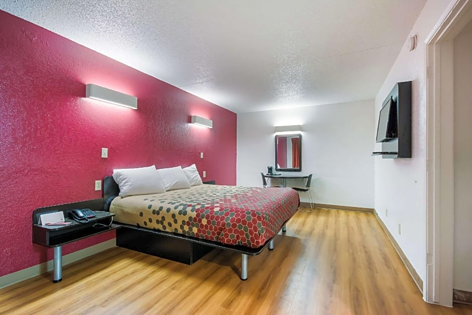 Econo Lodge Del City – Del City, OK