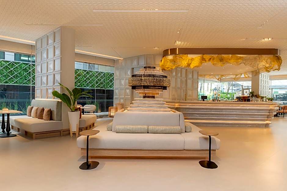 Hyatt Place Bangkok Sukhumvit 1