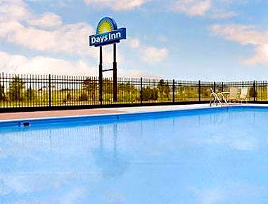 Days Inn by Wyndham Seymour