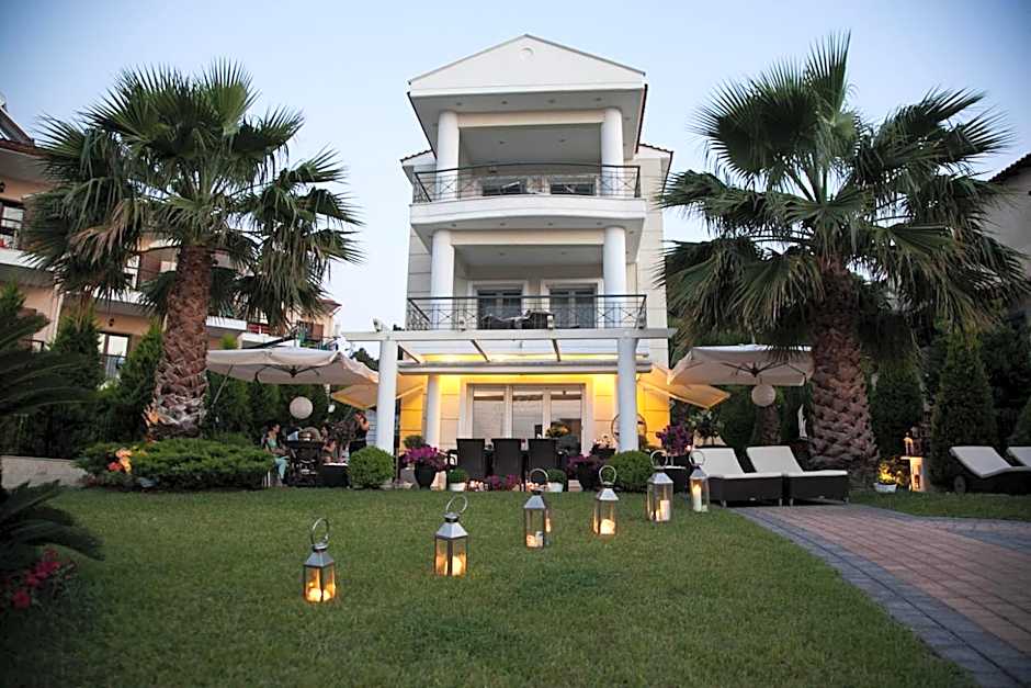 SUN RESIDENCE Exclusive Seaside Suites