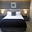 La Orchard Hotel