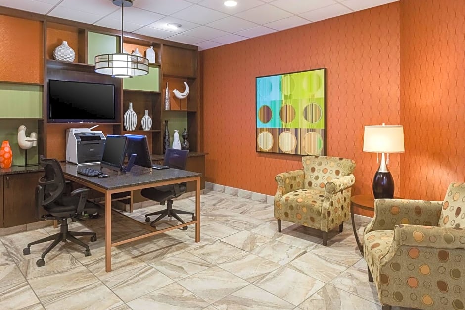 Holiday Inn Wichita East I-35, an IHG Hotel