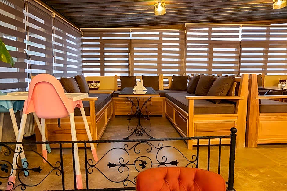 Grand Elite Cave Suites