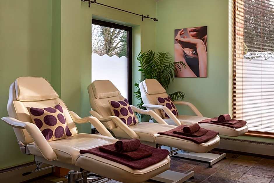 Bridgewood Manor Hotel & Spa