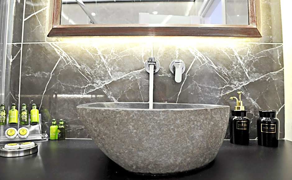 The Athenians Modern Apartments