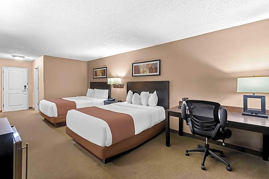 Heartland Inn & Suites, SureStay Collection by Best Western