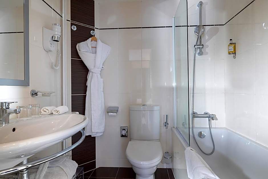 Hotel Elysees Bassano