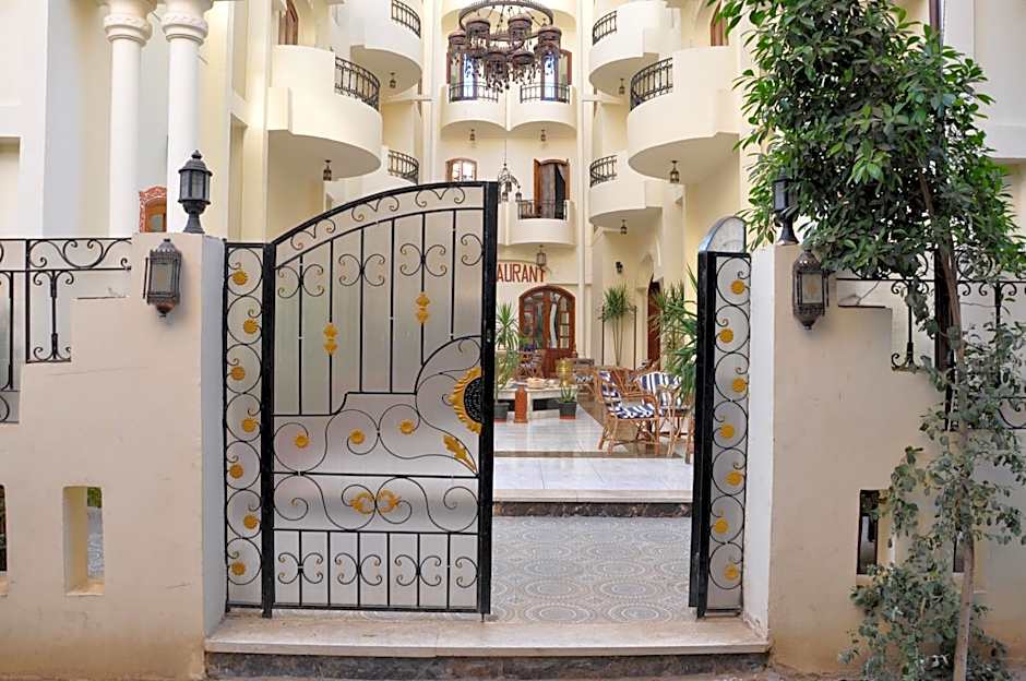 Al Hambra Hotel