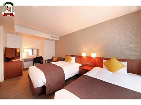 Standard Twin Room - Non-Smoking